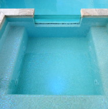 Fully Tiled Spa with Spill Over